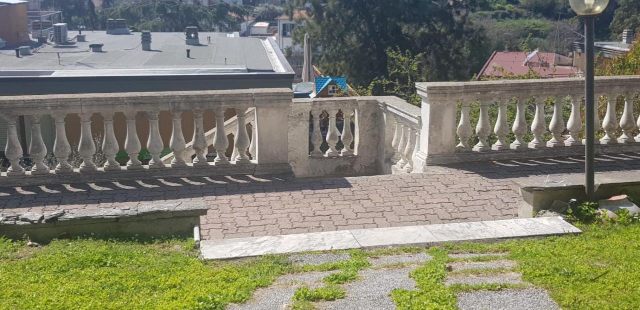 Casa Fiorenza Parcheggio Privato Сан Ремо Екстериор снимка