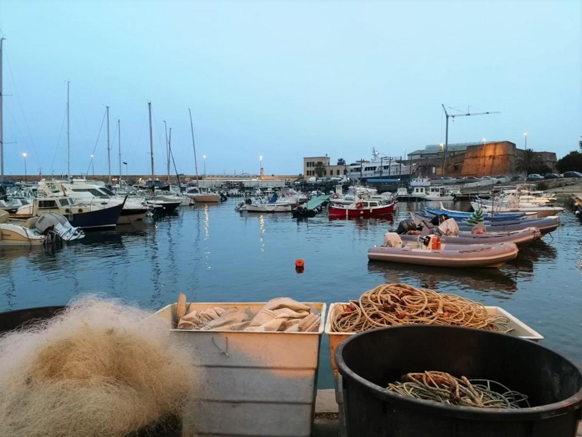 Casa Fiorenza Parcheggio Privato Сан Ремо Екстериор снимка