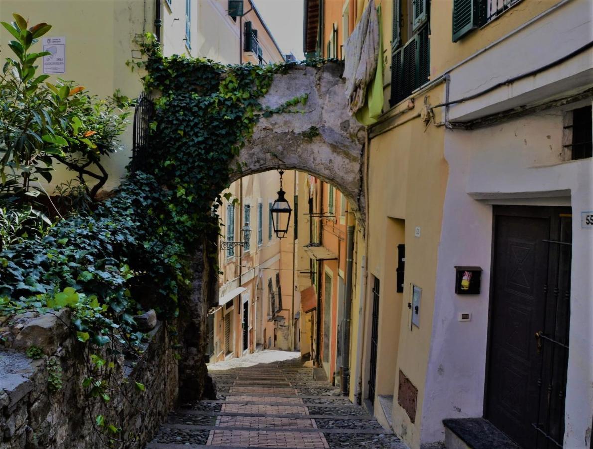 Casa Fiorenza Parcheggio Privato Сан Ремо Екстериор снимка